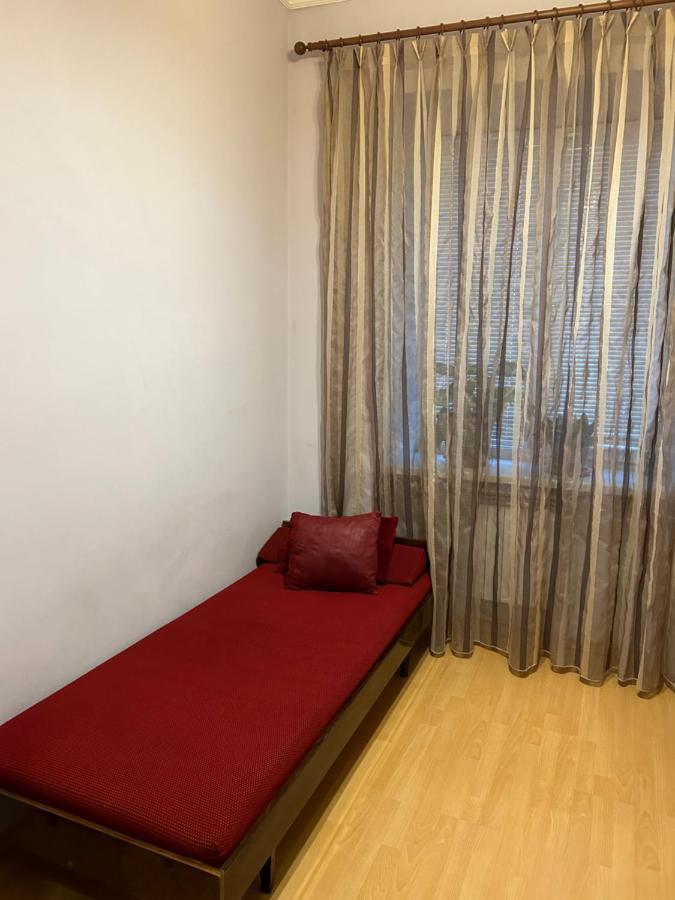 Apartment On Hanrapetutyan Street Yerevan Bagian luar foto