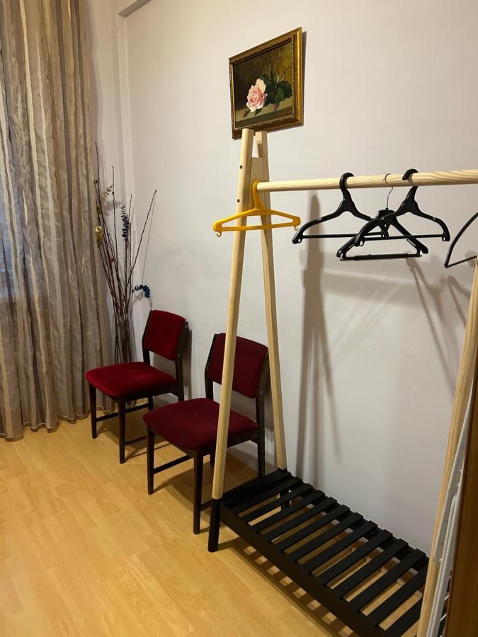 Apartment On Hanrapetutyan Street Yerevan Bagian luar foto