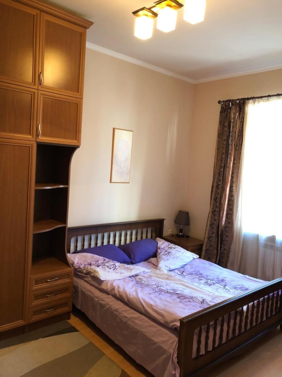 Apartment On Hanrapetutyan Street Yerevan Bagian luar foto
